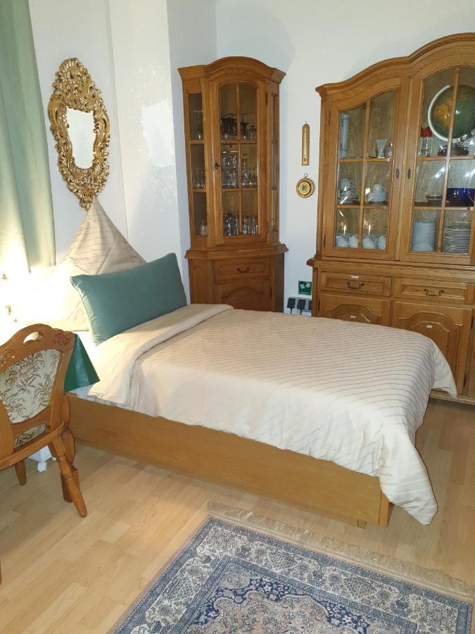 Zimmer Hohbuch Mit Achalmblick Reutlingen Ngoại thất bức ảnh