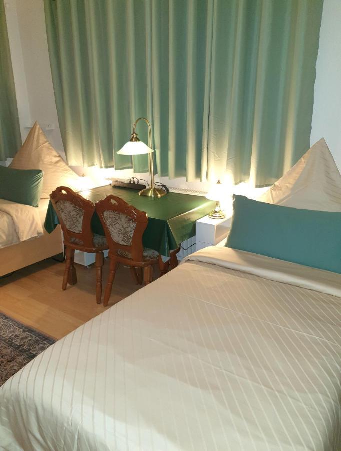 Zimmer Hohbuch Mit Achalmblick Reutlingen Ngoại thất bức ảnh